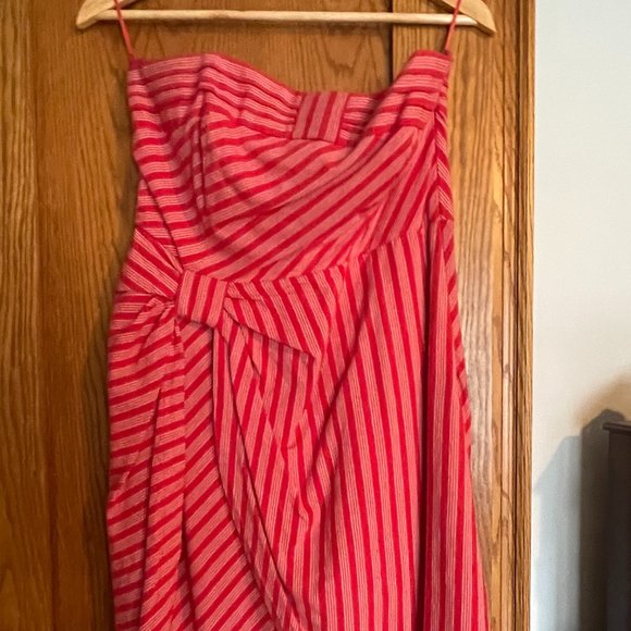 Red Strapless Wrap Design Dress - Picture 1 of 6